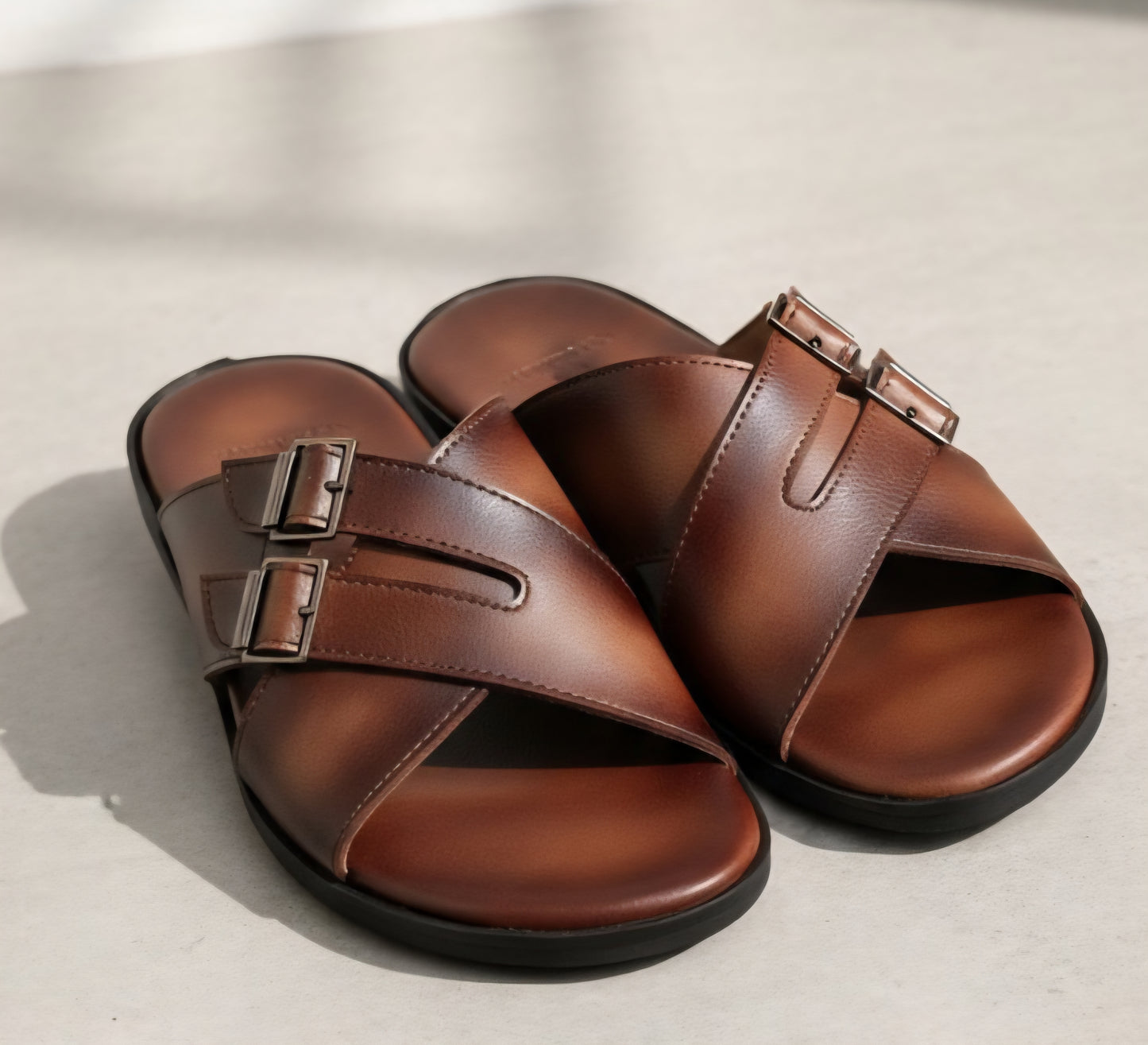 LEATHER 2BUCKLE SLIPPER