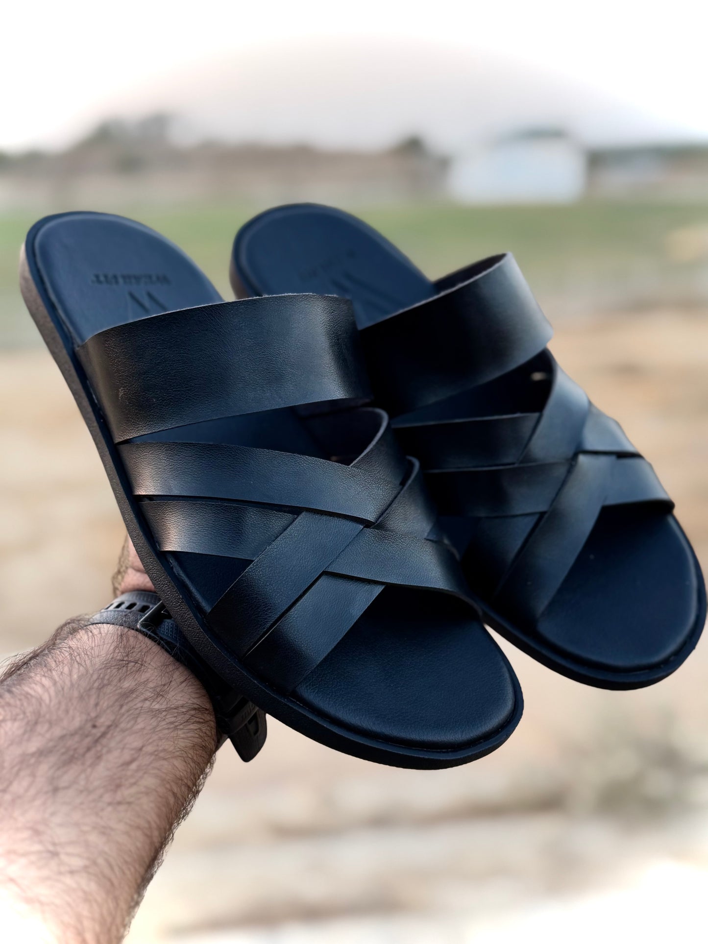 BLACK LEATHER STRAP - 025