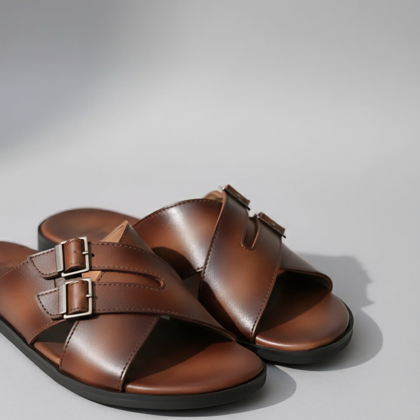 LEATHER 2BUCKLE SLIPPER